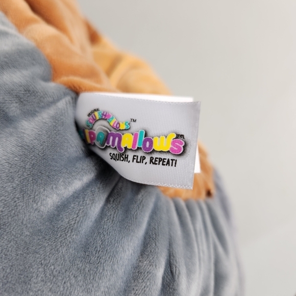 Squishmallows Flip-A-Mallow Rocky the Raccoon/Chip the Beaver-12" - Picture 12 of 12